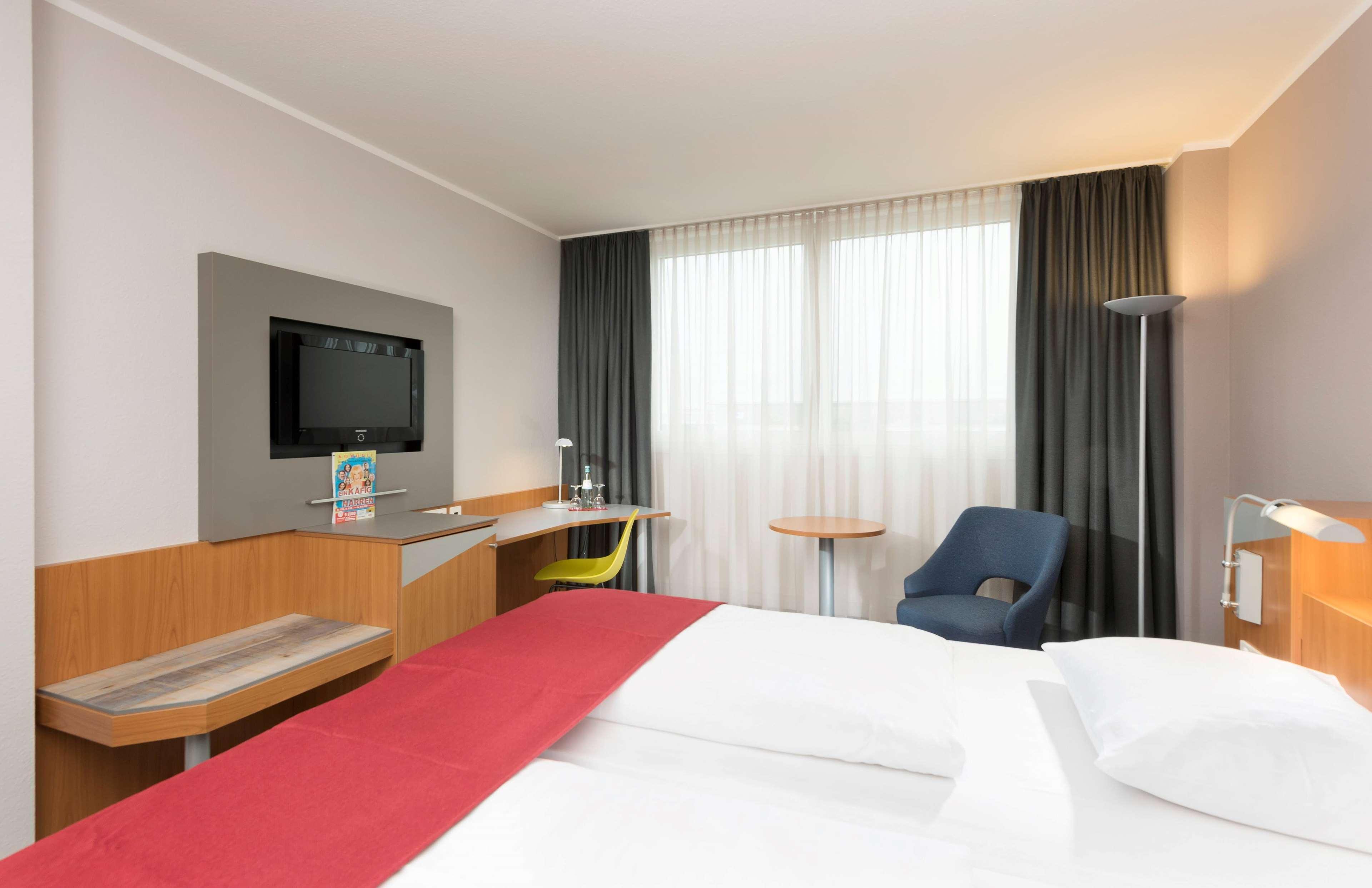 Hotel Ramada By Wyndham Hannover Messe Laatzen Zewnętrze zdjęcie